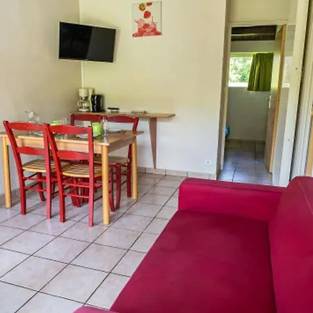 Κάμπινγκ Douillet, Animaux Acceptes - 4 Pers. - Api-1-52-2461 *